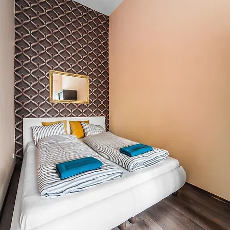 Kiraly 38 2bedroom Entire * ブダペスト